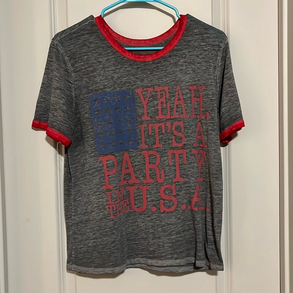 Graphic tee - Party in the USA - Picture 1 of 3